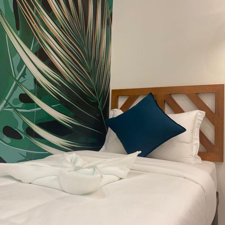 Bahandi Hotel Хенерал Луна Екстериор снимка