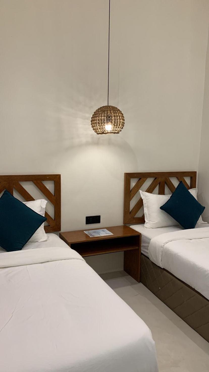 Bahandi Hotel Хенерал Луна Екстериор снимка