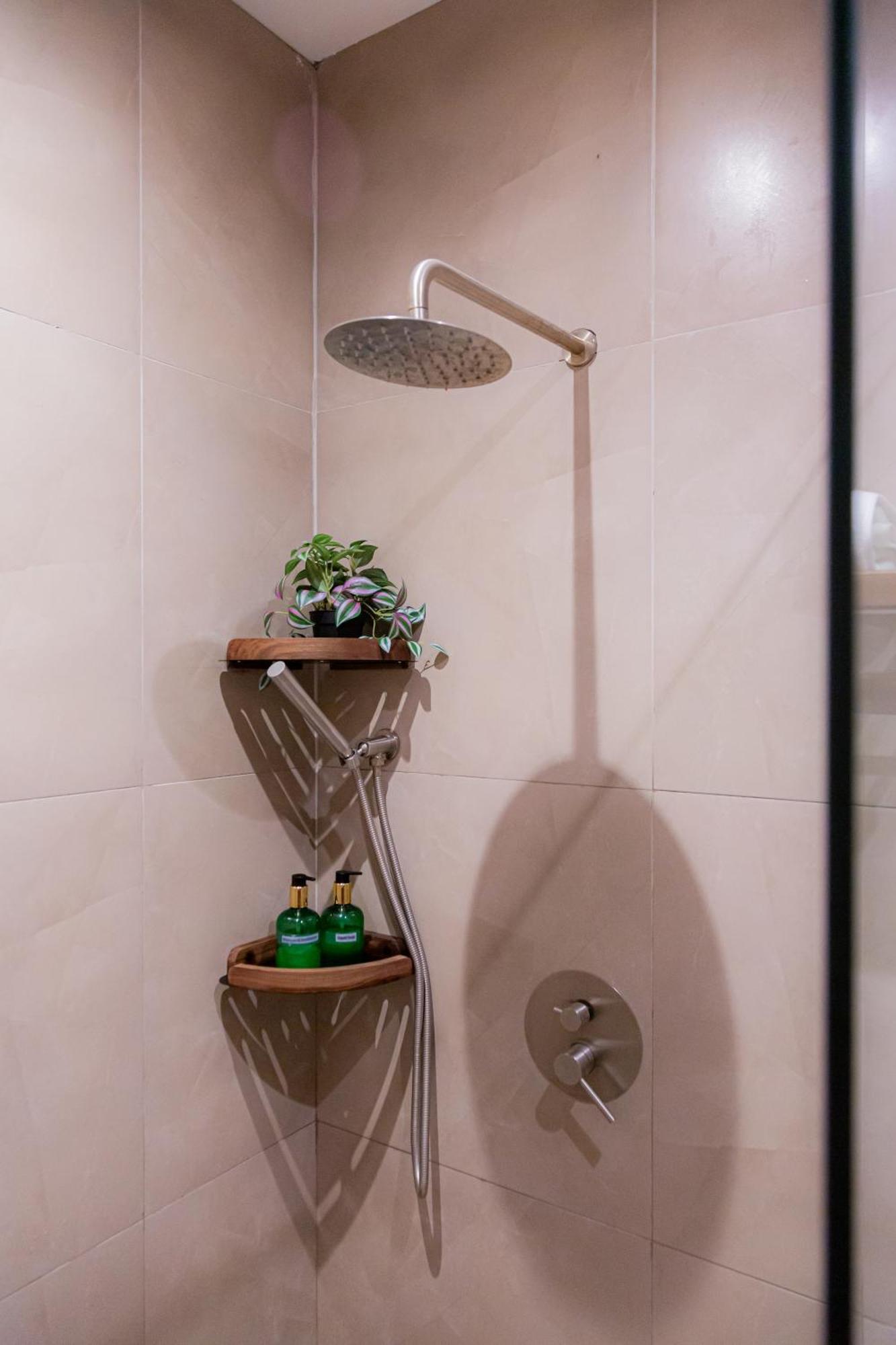 Bahandi Hotel Хенерал Луна Екстериор снимка